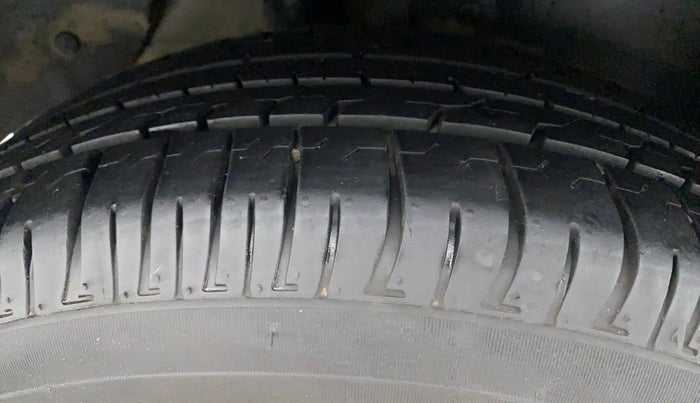 2018 Hyundai Creta E PLUS 1.6 PETROL, Petrol, Manual, 1,14,386 km, Right Rear Tyre Tread