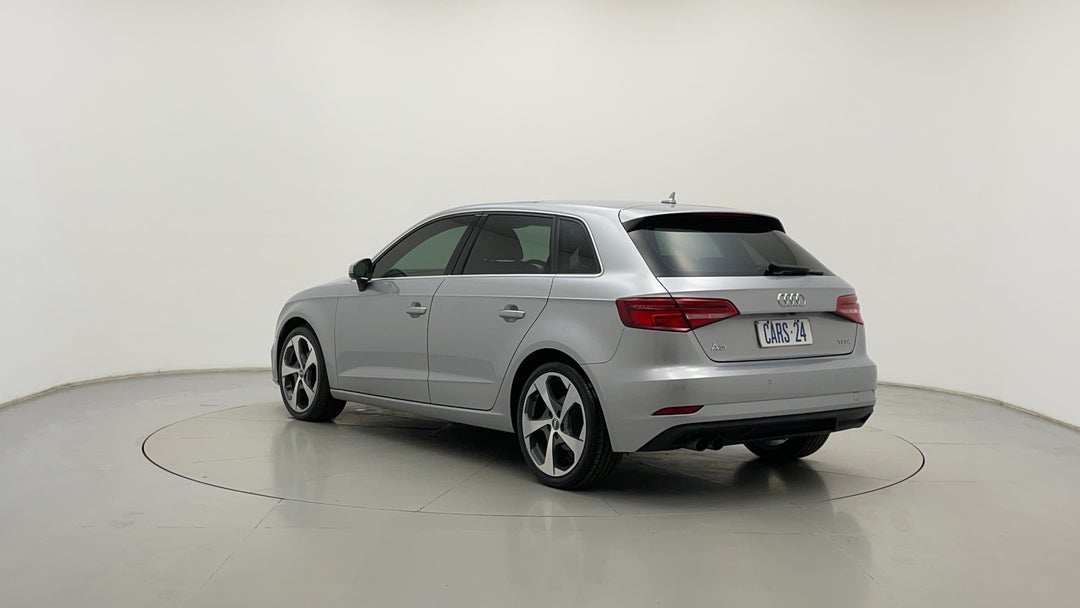 Left Back Diagonal (45- Degree) View