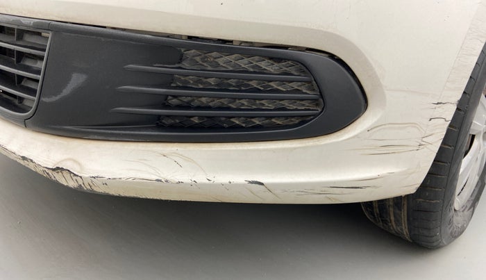 2012 Volkswagen Vento TRENDLINE PETROL, Petrol, Manual, 76,176 km, Front bumper - Minor scratches