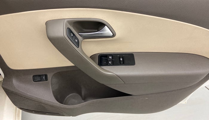 2012 Volkswagen Vento TRENDLINE PETROL, Petrol, Manual, 76,176 km, Driver Side Door Panels Control