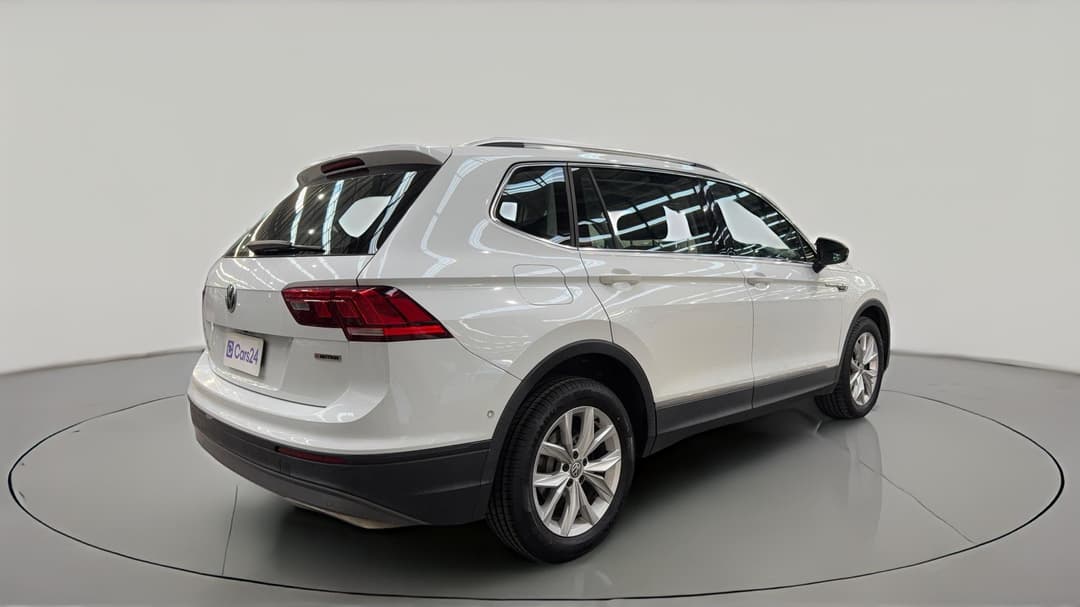 2018 Volkswagen Tiguan Allspace 110 Tdi Comfortline, Automatic, 108807 km, Right Back Diagonal (45- Degree) View