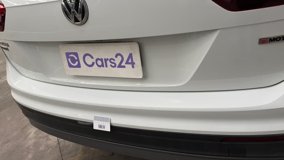 2018 Volkswagen Tiguan Allspace 110 Tdi Comfortline, Automatic, 108807 km, Bumper Rear Scuff
