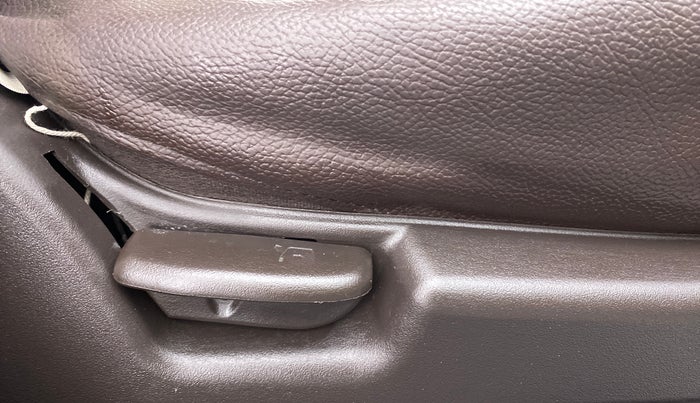 2012 Hyundai Santro Xing GL PLUS, Petrol, Manual, 22,055 km, Driver Side Adjustment Panel
