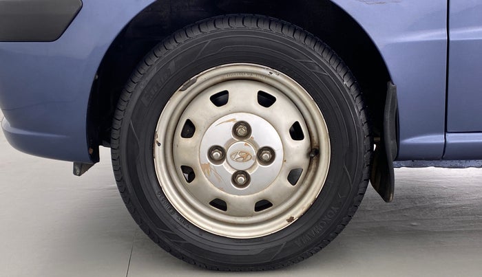 2012 Hyundai Santro Xing GL PLUS, Petrol, Manual, 22,055 km, Left Front Wheel