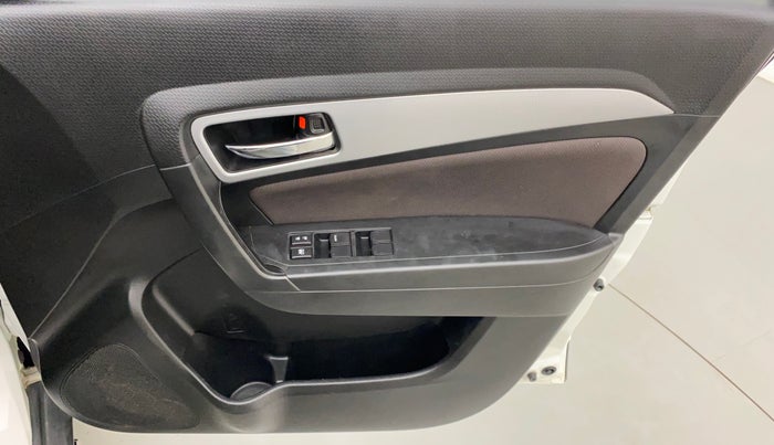 2022 Toyota URBAN CRUISER PREMIUM GRADE MT, Petrol, Manual, 32,158 km, Driver Side Door Panels Control
