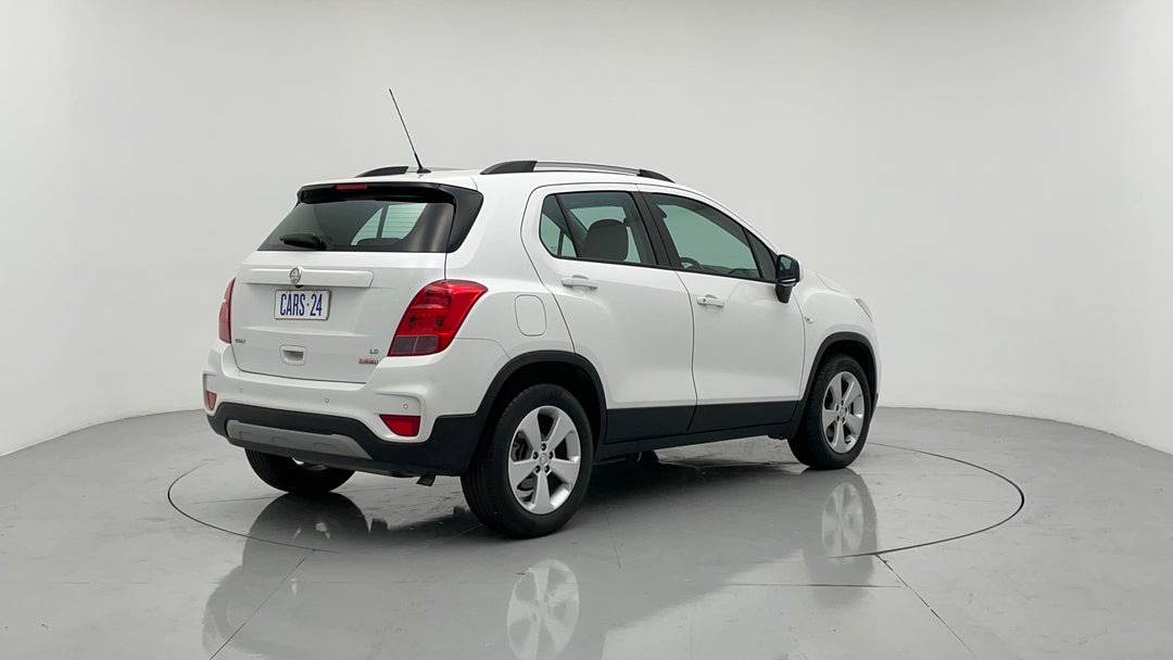 Right Back Diagonal (45- Degree) View