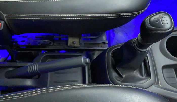 2018 Datsun Redi Go A, Petrol, Manual, 24,492 km, Gear Lever