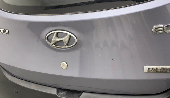 2011 Hyundai Eon D-LITE, Petrol, Manual, 10,800 km, Dicky (Boot door) - Slightly dented