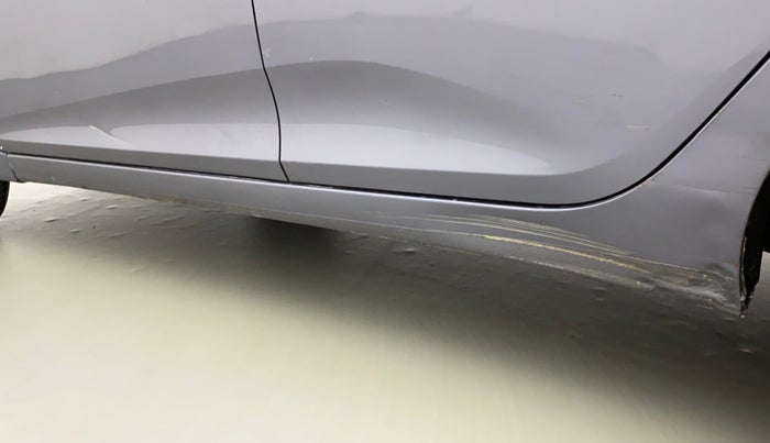 2011 Hyundai Eon D-LITE, Petrol, Manual, 10,800 km, Left running board - Slightly dented