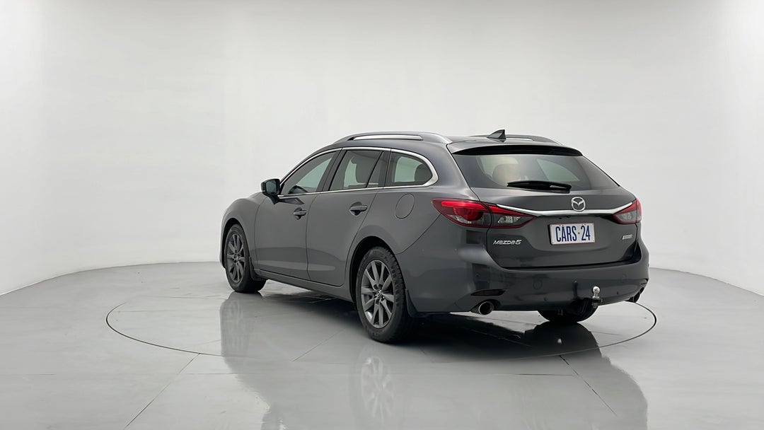 Left Back Diagonal (45- Degree) View