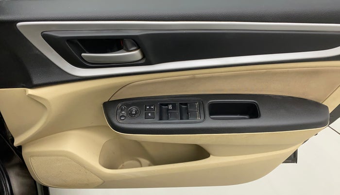 2022 Honda Amaze 1.2L I-VTEC S, Petrol, Manual, 12,559 km, Driver Side Door Panels Control