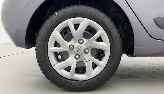 2019 Hyundai Grand i10 MAGNA CNG, CNG, Manual, 29,505 km, Right Rear Wheel