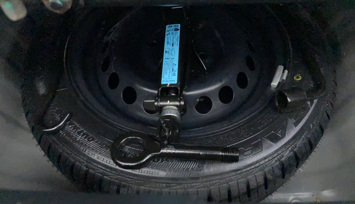 2019 Hyundai Grand i10 MAGNA CNG, CNG, Manual, 29,505 km, Spare Tyre