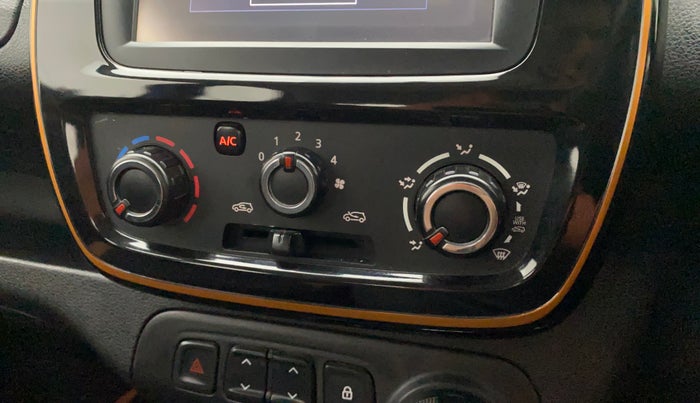 2018 Renault Kwid CLIMBER 1.0 AMT, Petrol, Automatic, 44,368 km, Dashboard - Air Re-circulation knob is not working
