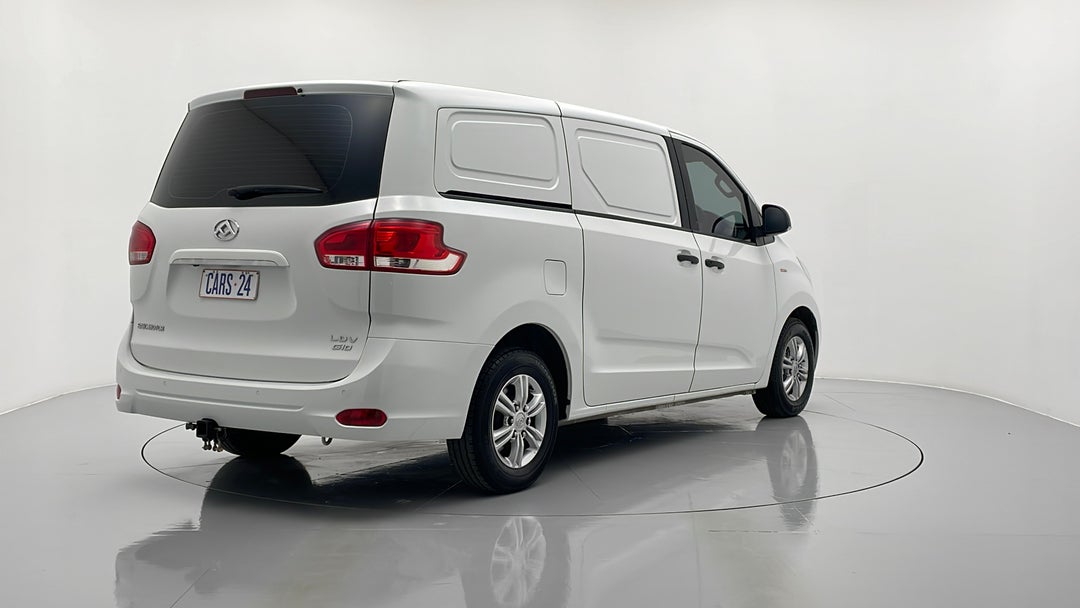 Right Back Diagonal (45- Degree) View