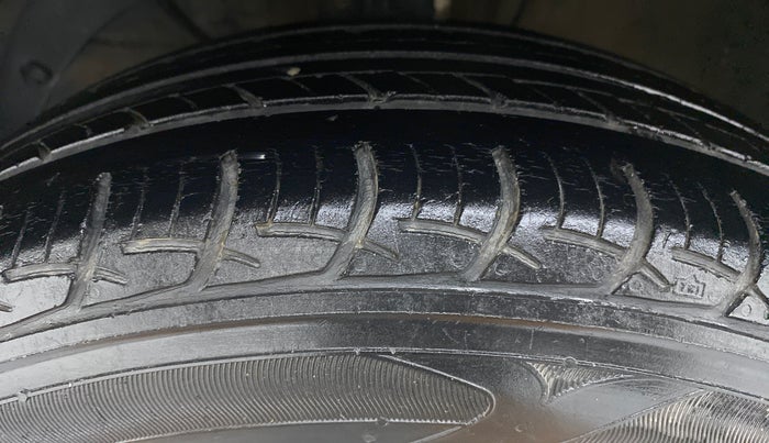 2017 Maruti Baleno DELTA DDIS 190, Diesel, Manual, 53,002 km, Left Front Tyre Tread