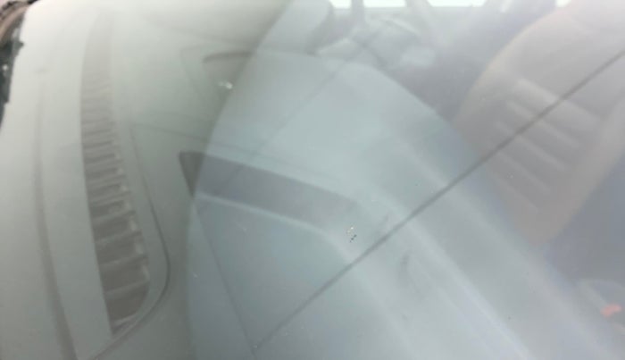 2018 Tata Tiago XE PETROL, Petrol, Manual, 93,407 km, Front windshield - Minor spot on windshield