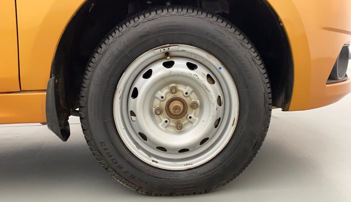 2018 Tata Tiago XE PETROL, Petrol, Manual, 93,407 km, Right Front Wheel