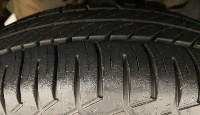 2018 Tata Tiago XE PETROL, Petrol, Manual, 93,407 km, Left Front Tyre Tread