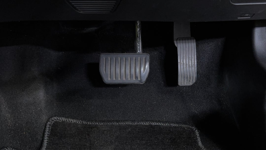 Pedals and Footmat