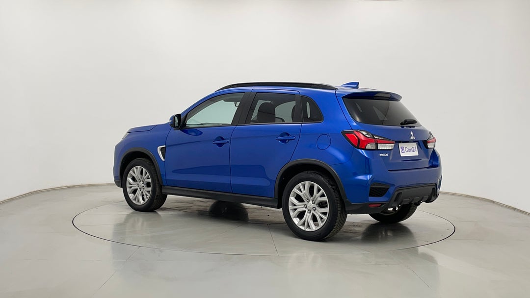 Left Back Diagonal (45- Degree) View