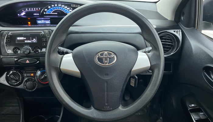2017 Toyota Etios CROSS 1.2 G, Petrol, Manual, 3,431 km, Steering Wheel Close Up