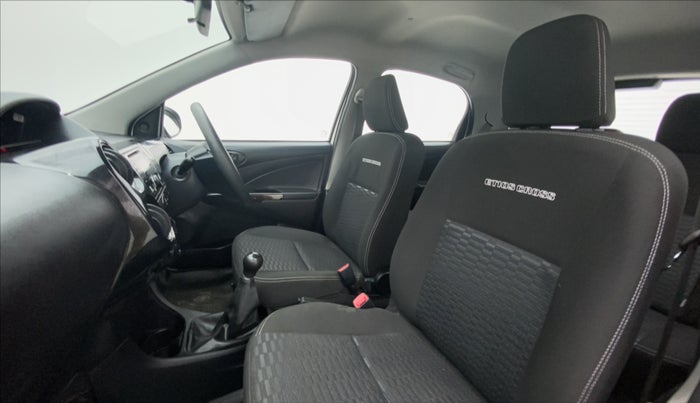 2017 Toyota Etios CROSS 1.2 G, Petrol, Manual, 3,431 km, Right Side Front Door Cabin