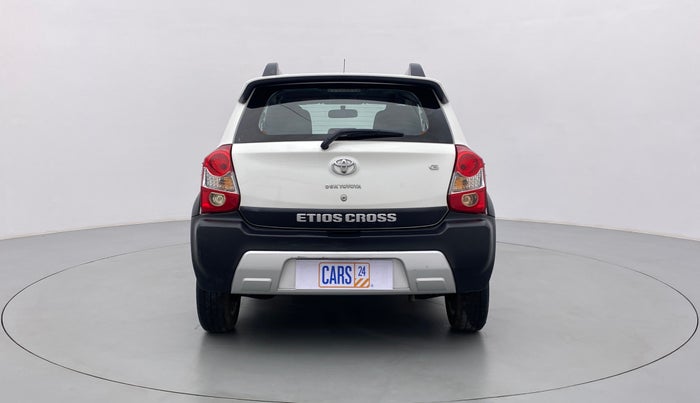 2017 Toyota Etios CROSS 1.2 G, Petrol, Manual, 3,431 km, Back/Rear