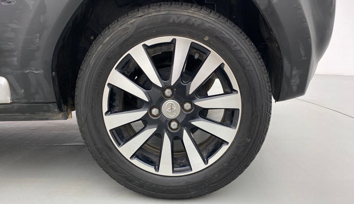 2017 Toyota Etios CROSS 1.2 G, Petrol, Manual, 3,431 km, Left Rear Wheel