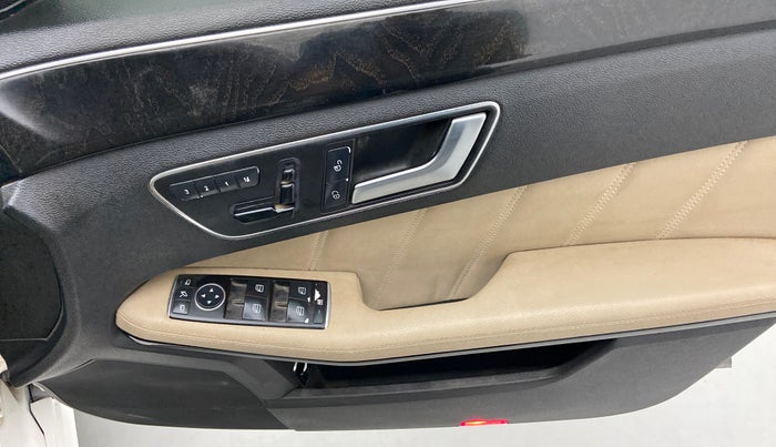 2012 Mercedes Benz E Class E 200 CGI AVANTGARDE, Petrol, Automatic, 99,312 km, Driver Side Door Panels Control