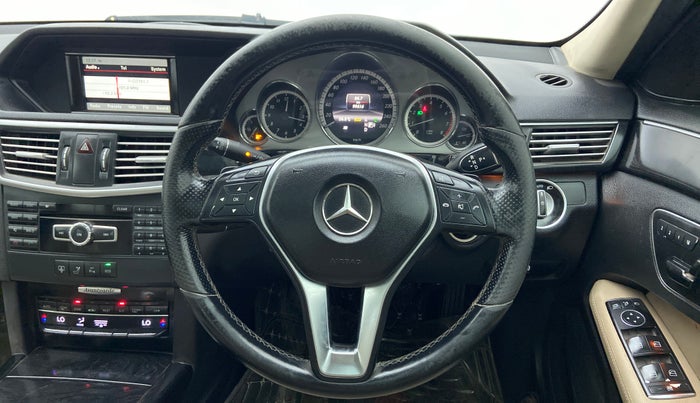 2012 Mercedes Benz E Class E 200 CGI AVANTGARDE, Petrol, Automatic, 99,312 km, Steering Wheel Close Up