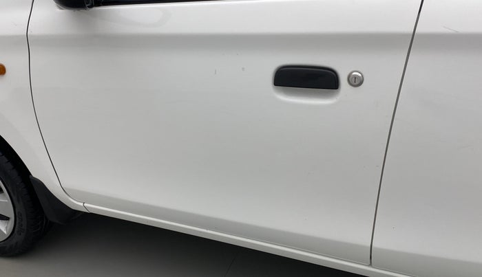 2019 Maruti Alto K10 VXI, Petrol, Manual, 39,159 km, Front passenger door - Minor scratches