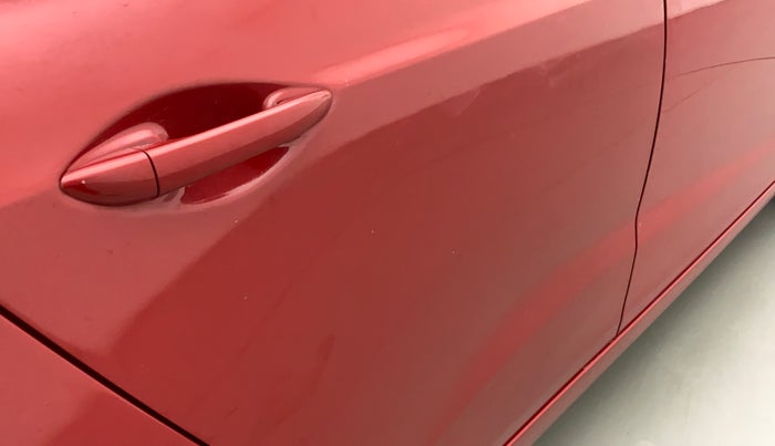 2019 Hyundai Xcent S 1.2, Petrol, Manual, 50,971 km, Right rear door - Minor scratches