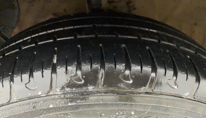 2019 Hyundai Xcent S 1.2, Petrol, Manual, 50,971 km, Left Front Tyre Tread