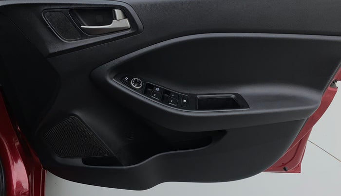 2017 Hyundai Elite i20 ASTA 1.2 DUAL TONE, Petrol, Manual, Driver Side Door Panels Control