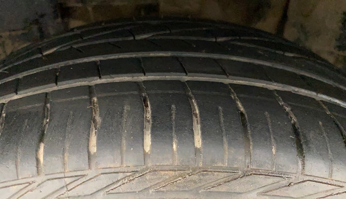 2018 Tata NEXON XZ PLUS DIESEL, Diesel, Manual, 29,568 km, Left Front Tyre Tread