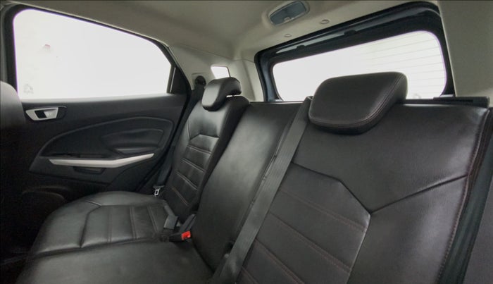 2014 Ford Ecosport 1.5 TITANIUMTDCI OPT, Diesel, Manual, 76,103 km, Right Side Rear Door Cabin