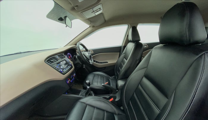 2020 Hyundai Elite i20 1.2 SPORTS PLUS VTVT, Petrol, Manual, 24,615 km, Right Side Front Door Cabin