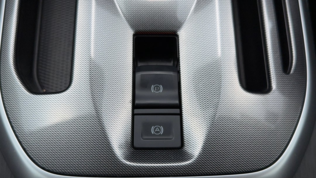 2022 GWM Haval Jolion Ultra Hybrid, Automatic, 27157 km, Handbrake