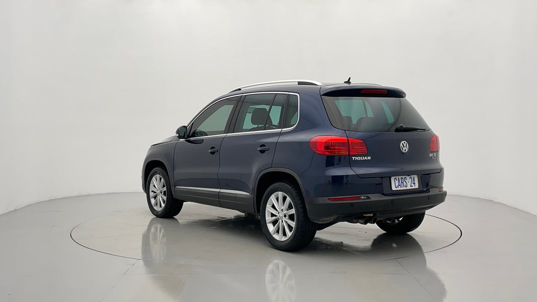 Left Back Diagonal (45- Degree) View