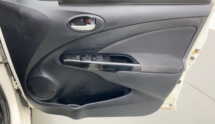 2014 Toyota Etios CROSS VD, Diesel, Manual, 83,974 km, Driver Side Door Panels Control