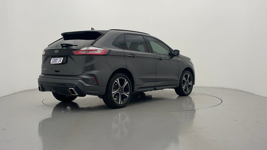 Right Back Diagonal (45- Degree) View