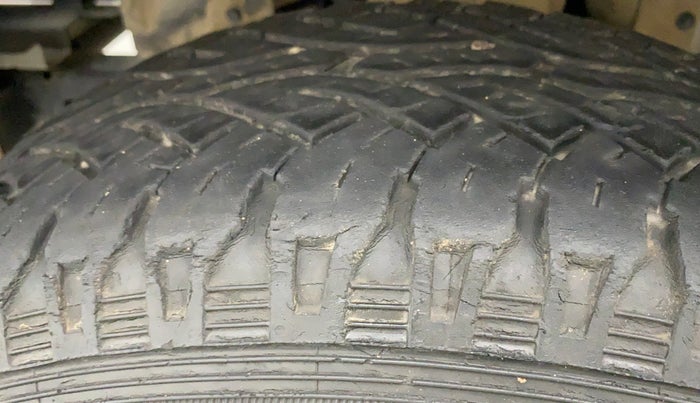 2019 Mahindra Thar CRDE 4X4 AC, Diesel, Manual, 46,258 km, Left Front Tyre Tread