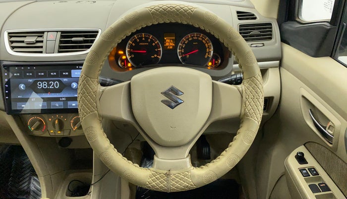 2013 Maruti Ertiga VXI CNG, CNG, Manual, 1,06,752 km, Steering Wheel Close Up