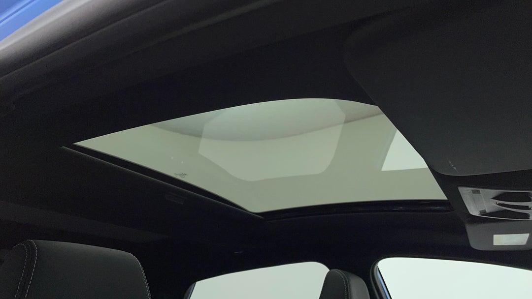 Interior Sunroof/Moonroof