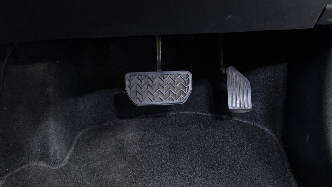 2020 Haval H2 Lux 2wd, Automatic, 105080 km, Pedals and Footmat