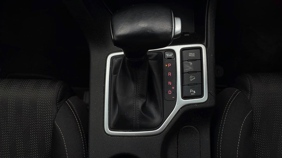 2018 Kia Sportage Si (fwd), Automatic, 119173 km, Gear Lever 