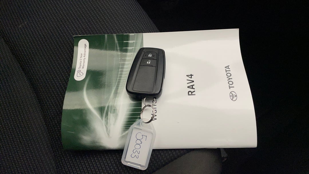 2023 Toyota RAV4 Gx (2WD) Hybr Full Size Spare, Automatic, 50950 km, Key Close-up