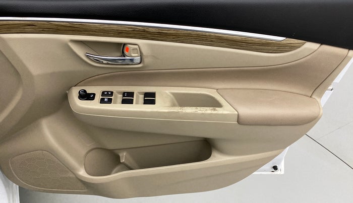 2021 Maruti Ciaz ALPHA 1.5 AT SHVS, Petrol, Automatic, 23,097 km, Driver Side Door Panels Control