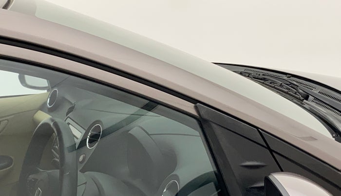 2015 Honda Brio S MT, Petrol, Manual, 66,653 km, Right A pillar - Trim cover damaged